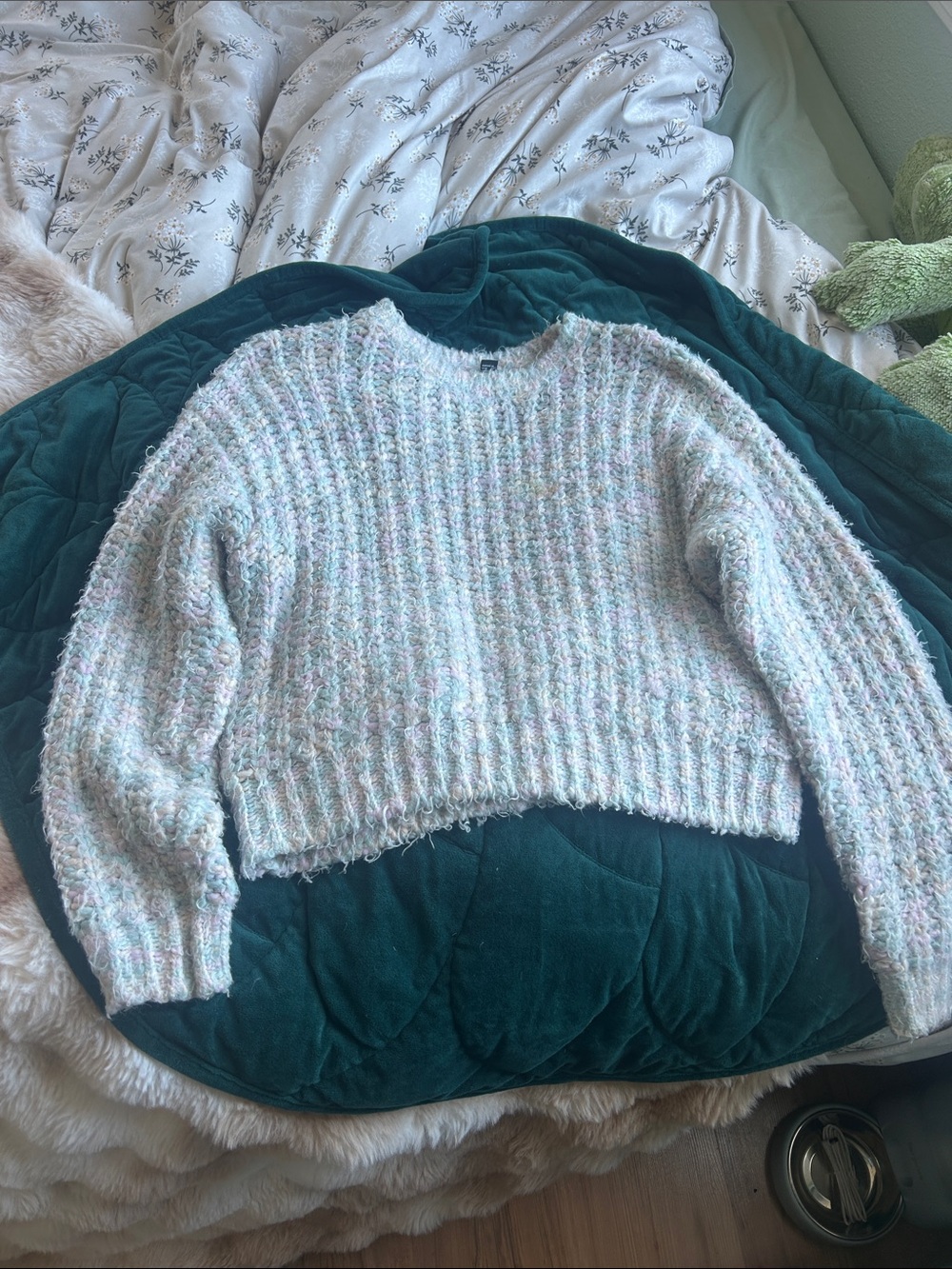 Forever 21 Pastel Multicolor Cropped Crewneck Sweater